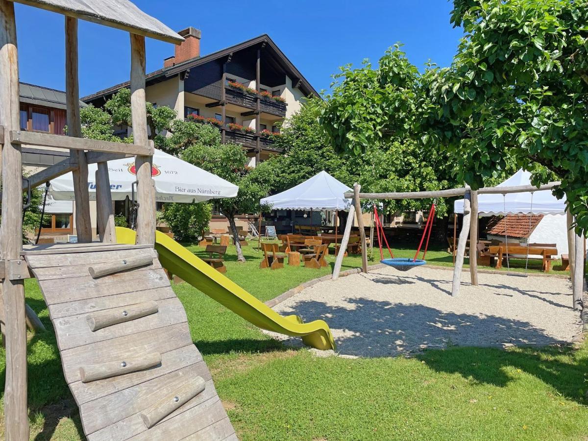 Hotel Lindenhof Hubmersberg Pommelsbrunn Екстериор снимка