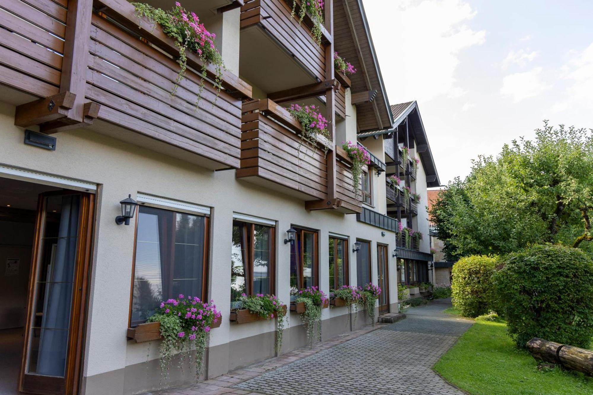 Hotel Lindenhof Hubmersberg Pommelsbrunn Екстериор снимка
